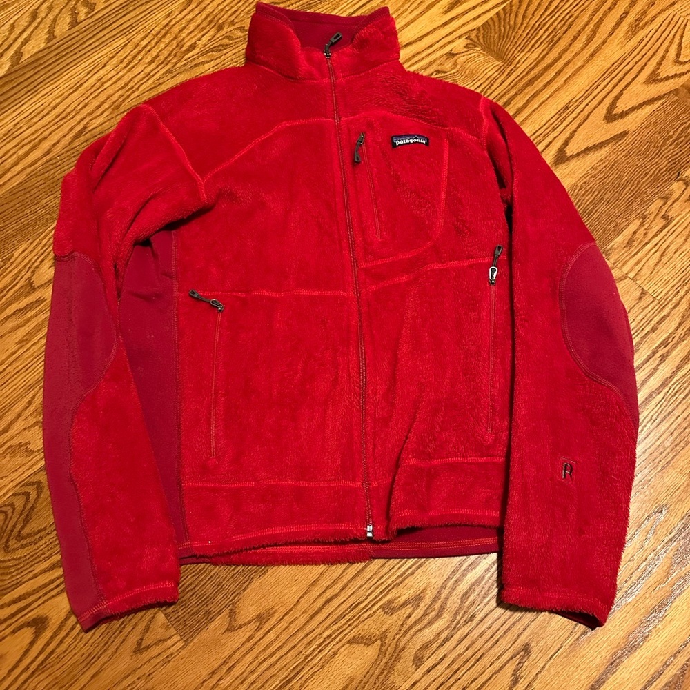 Men’s red Patagonia fleece